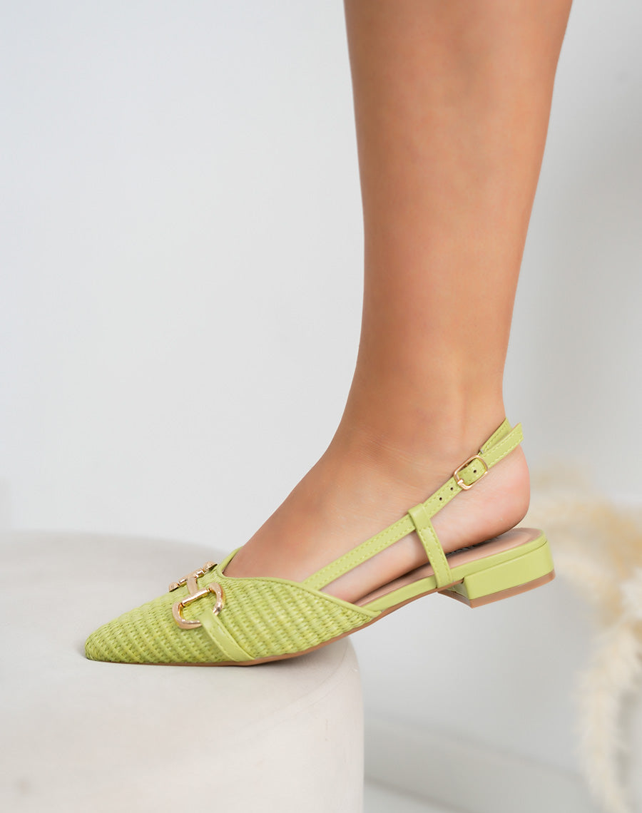 Mules femme vert clair effet tissé tendance à bout pointu avec bijou doré et bride ajustable