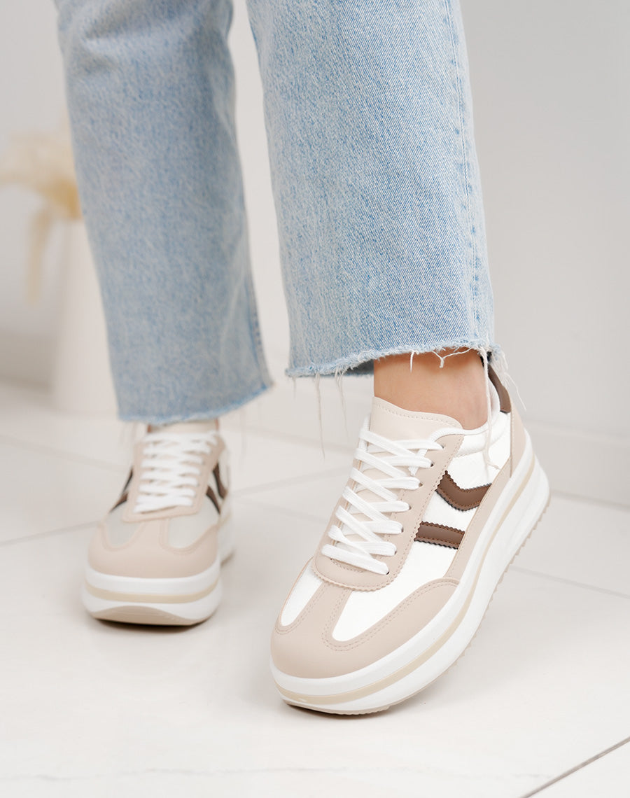 Baskets beige femme à double rayures marrons – Semelle plateforme blanche