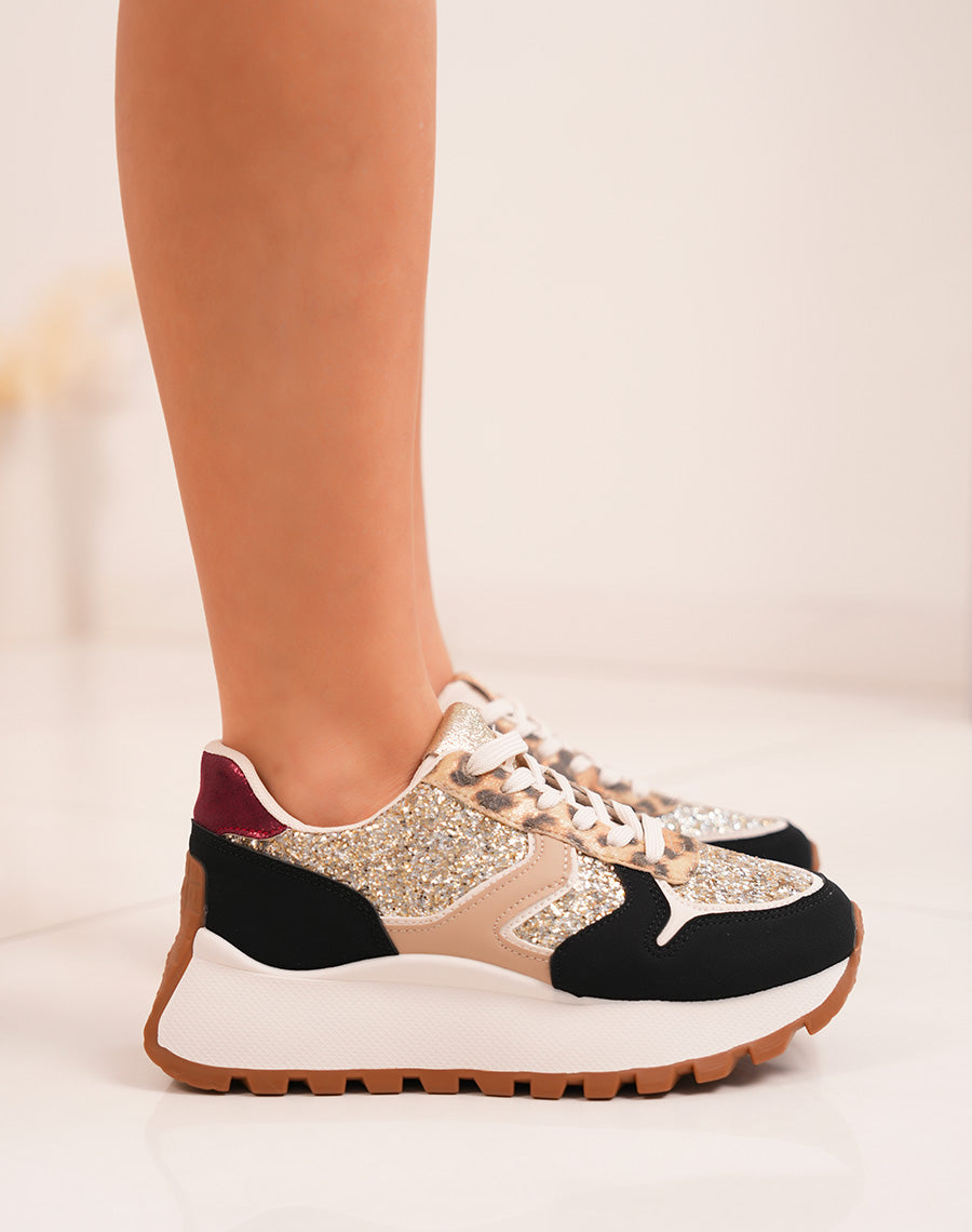 Baskets femme noires tendance avec paillettes dorées et semelle crantée