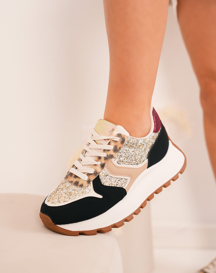 Baskets femme noires tendance avec paillettes dorées et semelle crantée