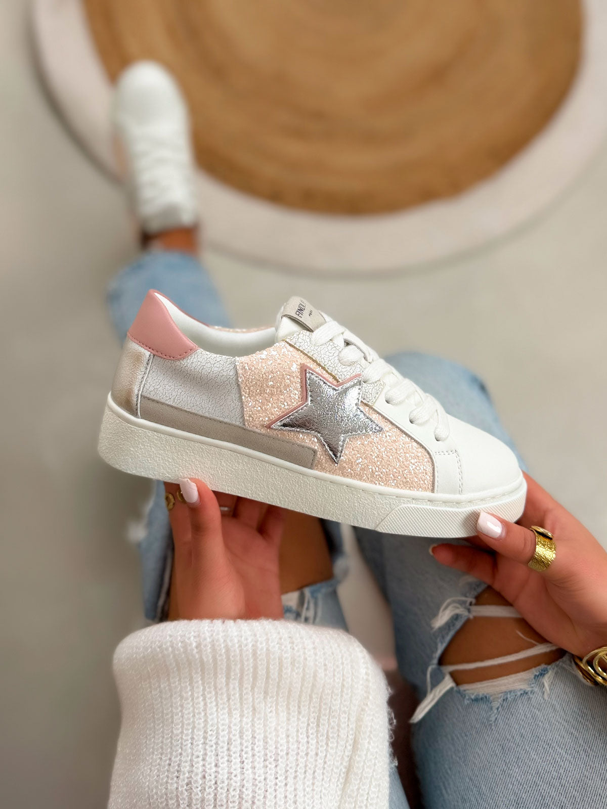 Basket femme blanche tendance à paillettes roses avec étoile argentée et plateforme