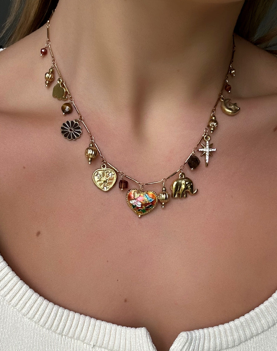 Collier Saina