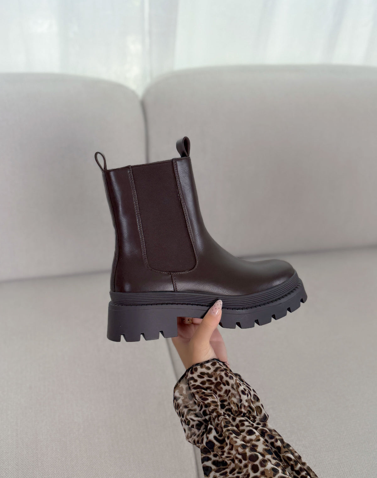 Bottines femme marron tendance style Chelsea à plateforme crantée et talon épais