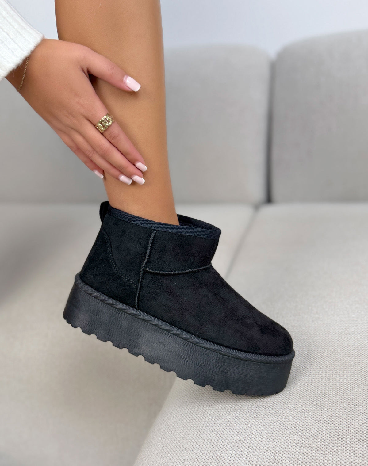 Bottines fourrées plateforme noires femme effet daim