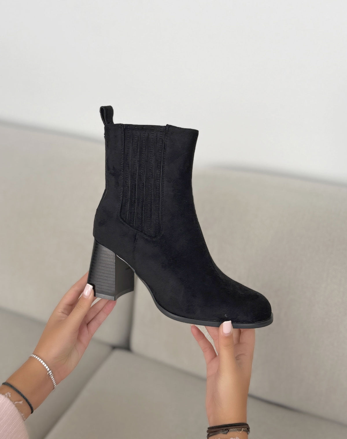 Bottines noires femme effet daim à surpiqûres et talon bloc