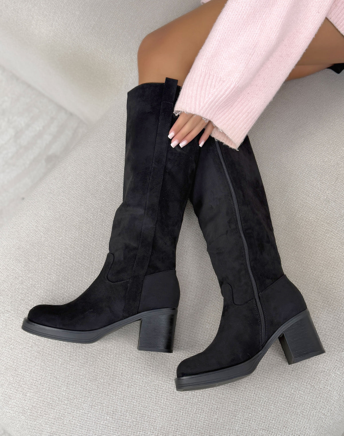 Bottes hautes noires femme effet daim à tirettes et talon