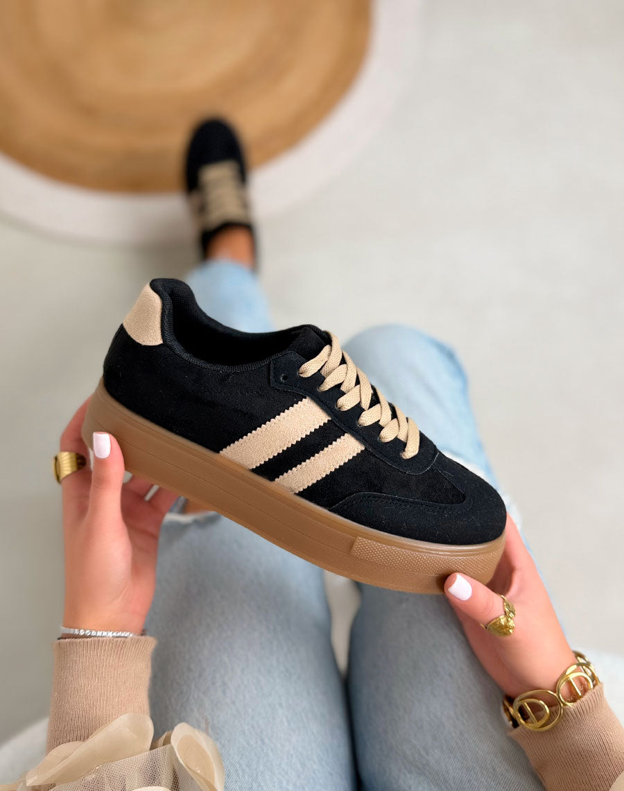 Basket femme noire tendance en suédine avec bandes beige et semelle plateforme marron