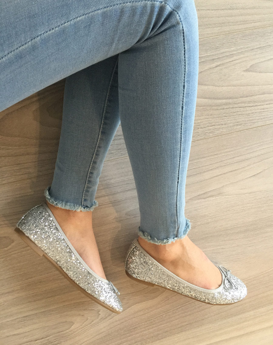 Ballerine argenté avec noeud et paillette