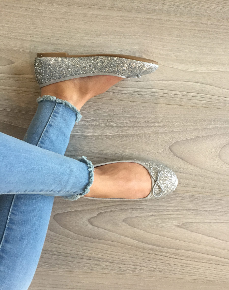 Ballerine argenté avec noeud et paillette