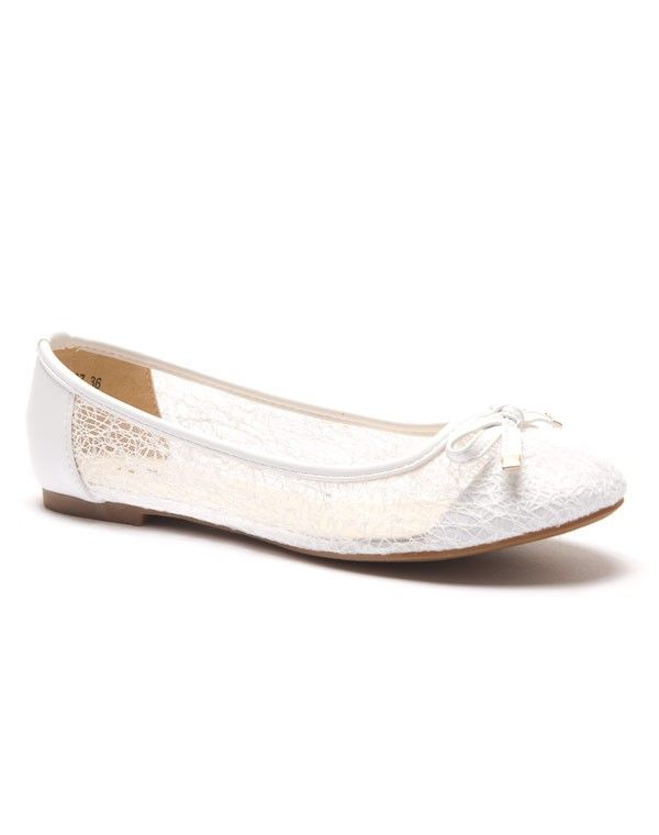 Ballerine blanche en dentelle avec strass