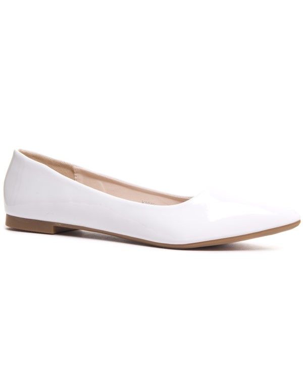 Ballerine blanche vernie avec bout pointu