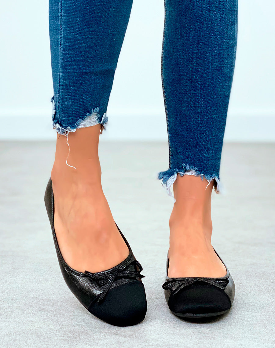 Ballerines noires grainées pour femmes à détail nœud