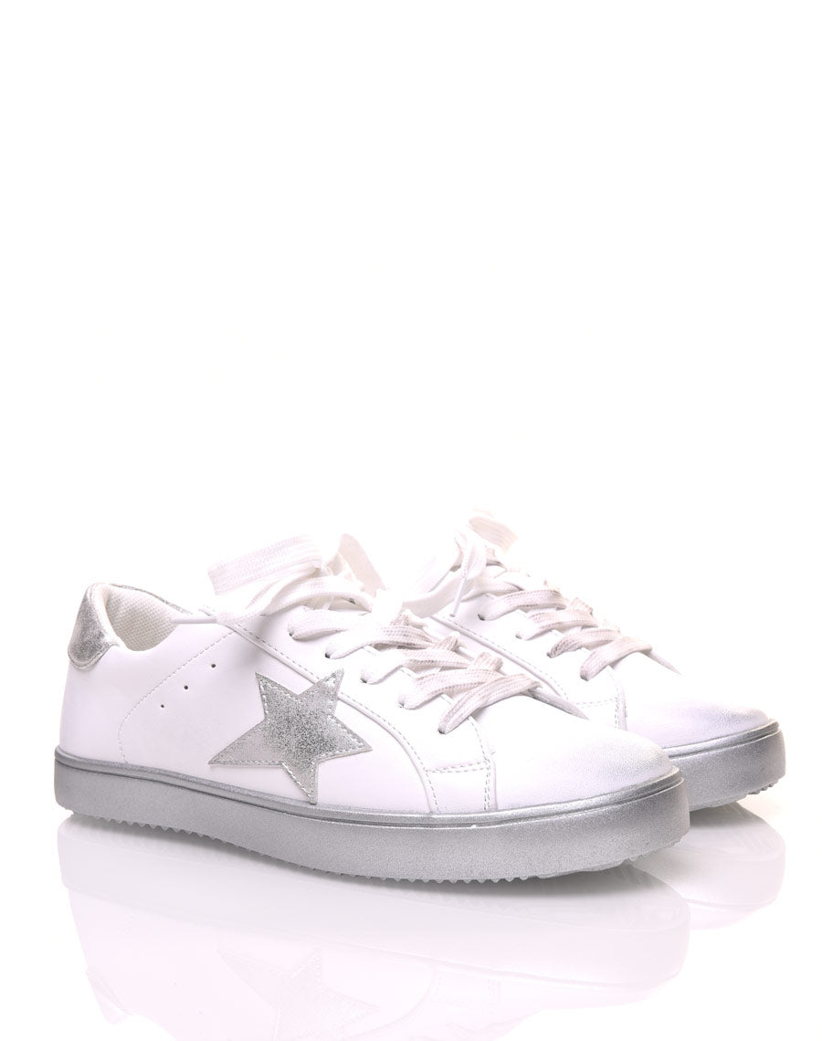 Basket avec étoile à lacets argent