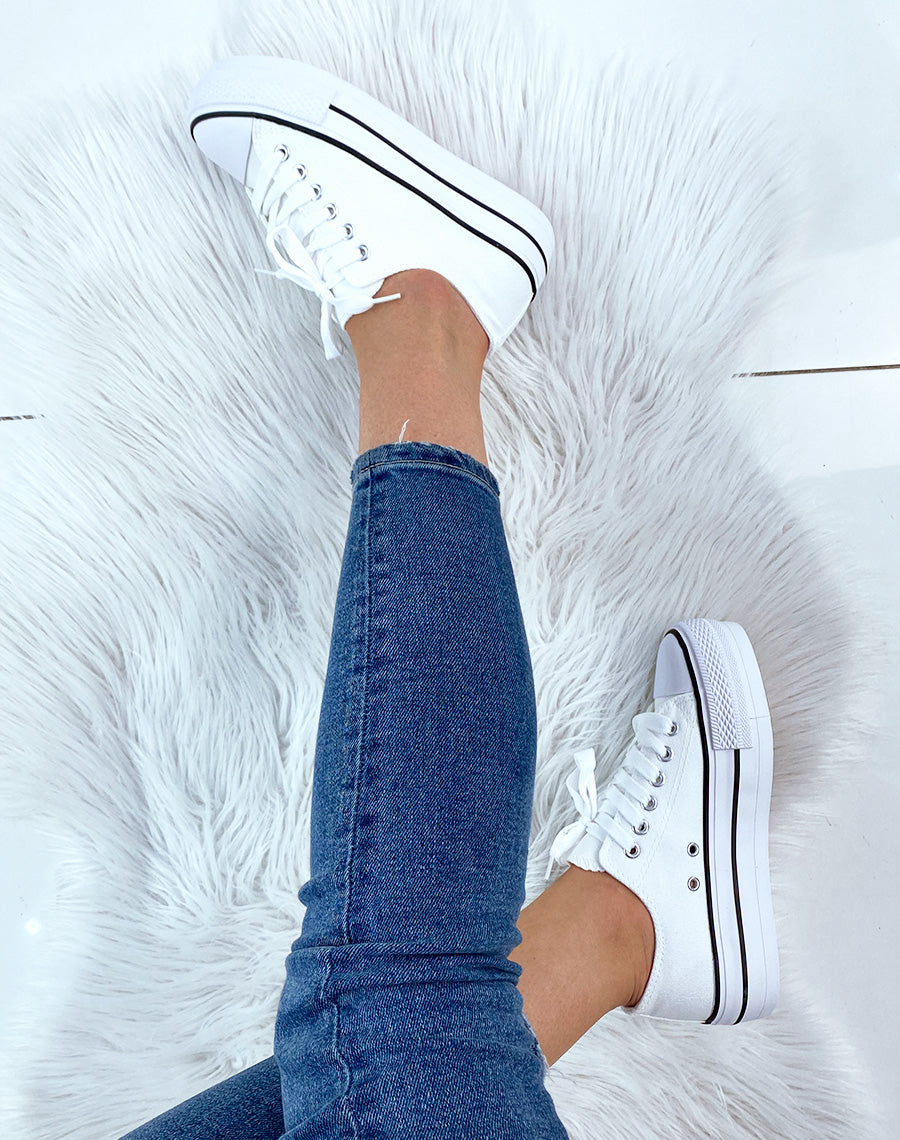 Basket basse blanche en tissu