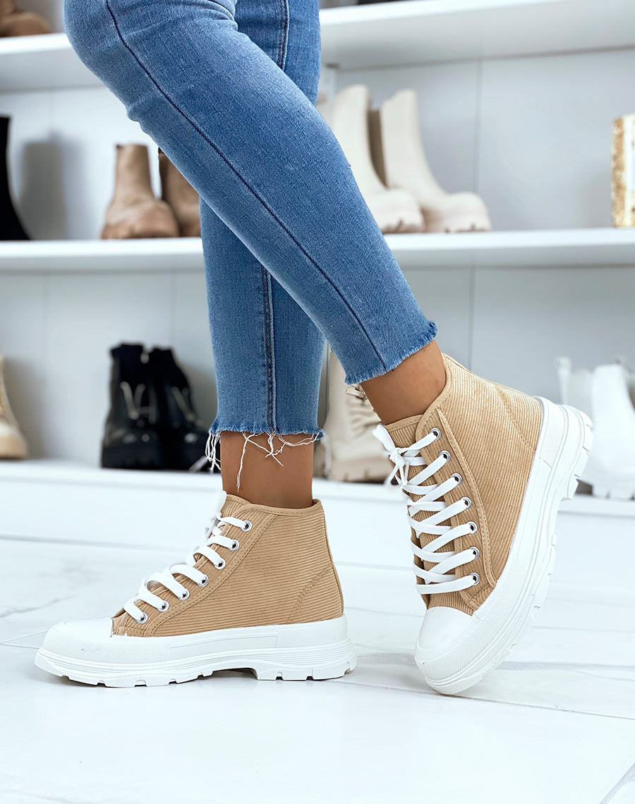 Basket beige foncé montantes en suédine rayée