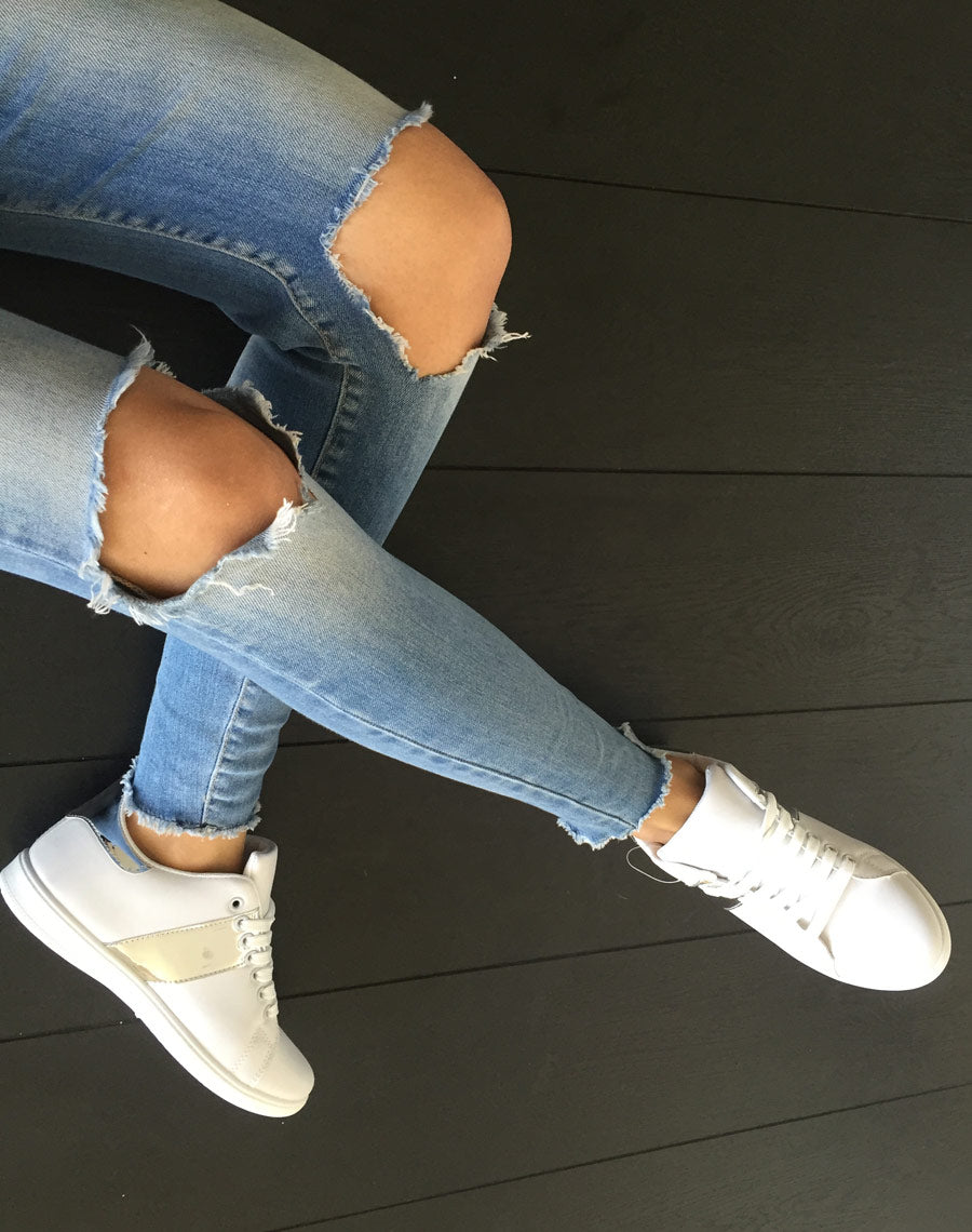 Basket blanche avec bande argent