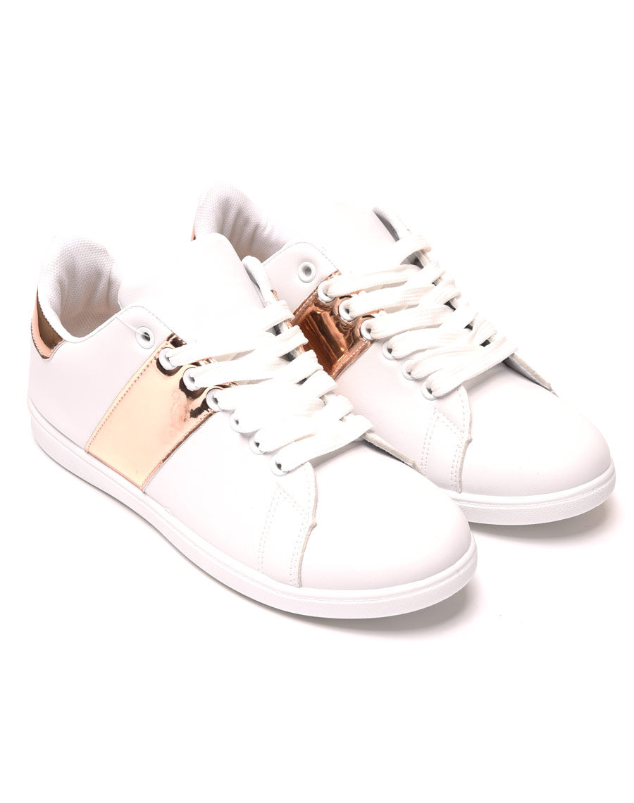 Basket blanche avec bande champagne