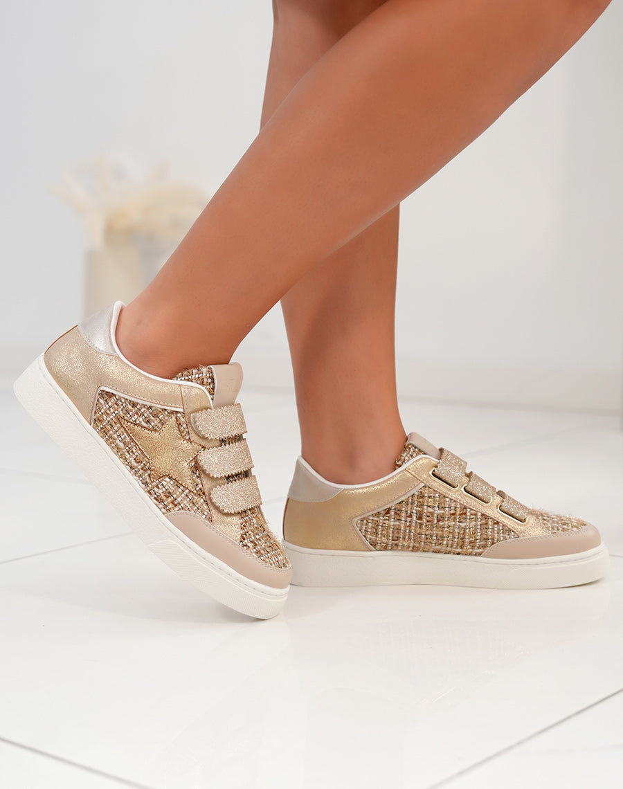 Basket femme beige et doré avec étoile et scratchs pailletés