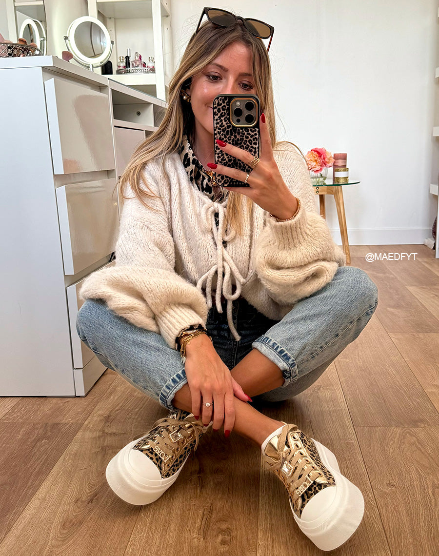 Basket femme léopard chic avec détails dorés et plateforme tendance