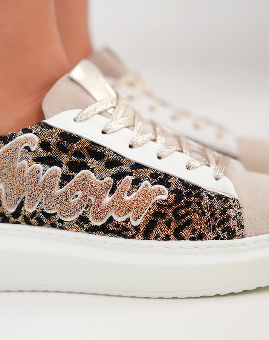 Basket femme à plateforme léopard noir et doré avec inscription Amour
