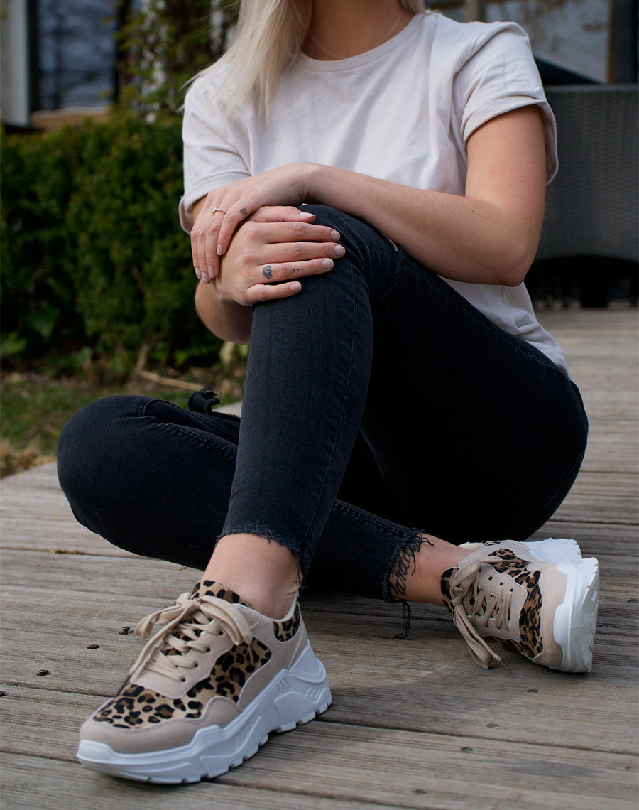 Basket leopard à plateforme