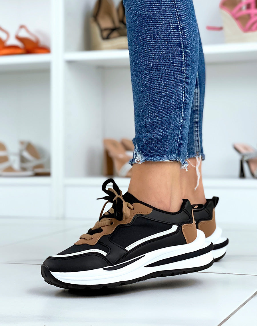 Basket noires à multiples empiècements marrons et blancs à grosse semelle