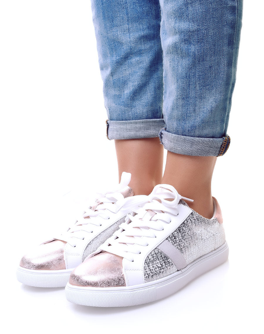 Basket tricolore à lacets roses