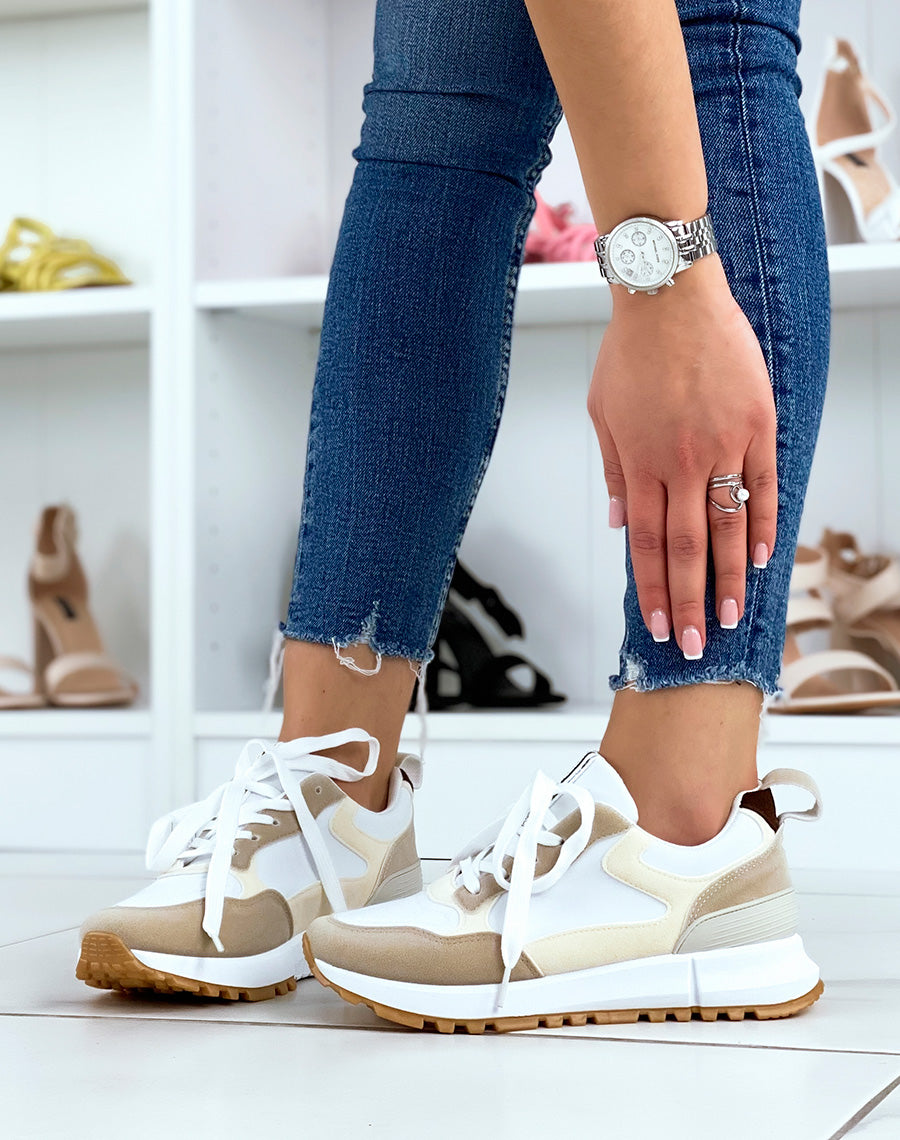 Baskets aux empiècements beiges