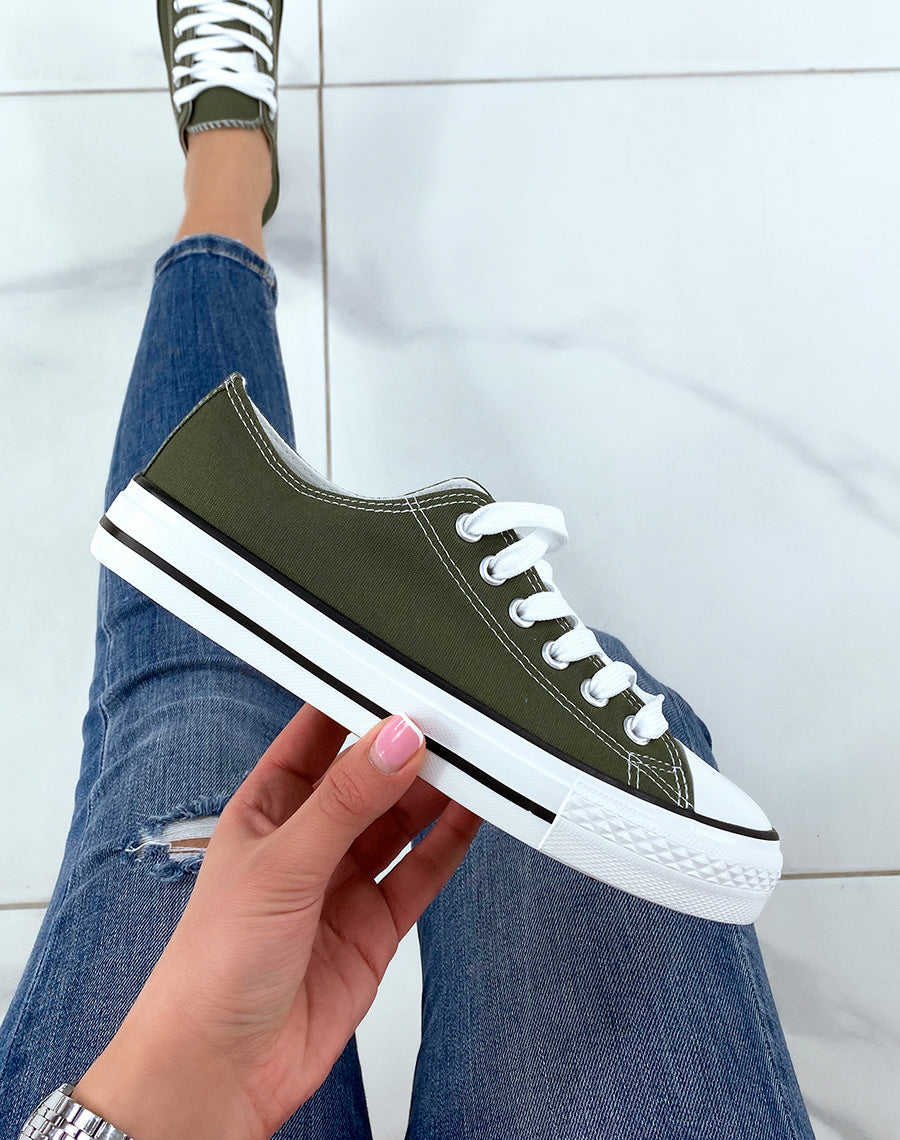 Baskets basses en tissu kaki