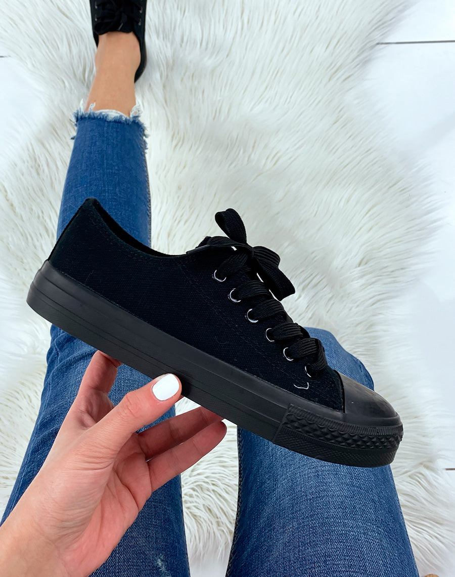 Baskets basses en toile à lacet noires