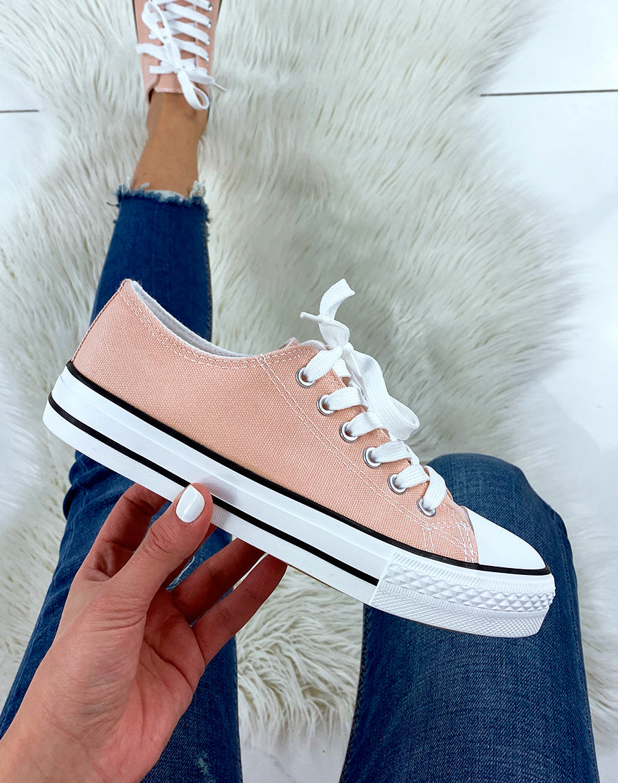Baskets basses en toile à lacet rose pastel