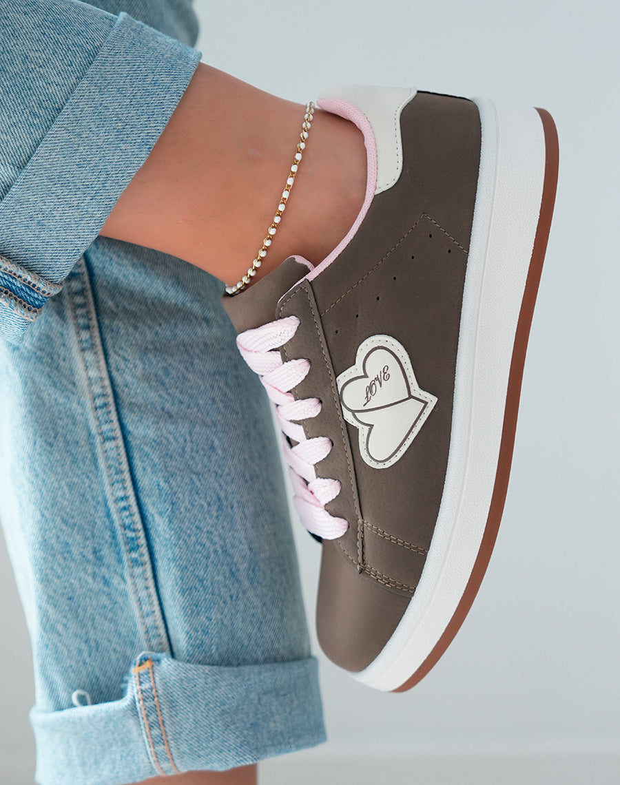 Baskets Basses Femme Marron Effet Peau de Pêche