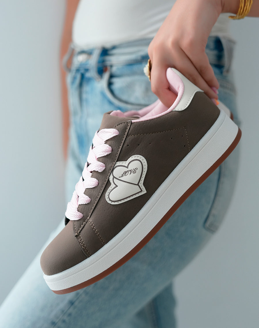 Baskets Basses Femme Marron Effet Peau de Pêche