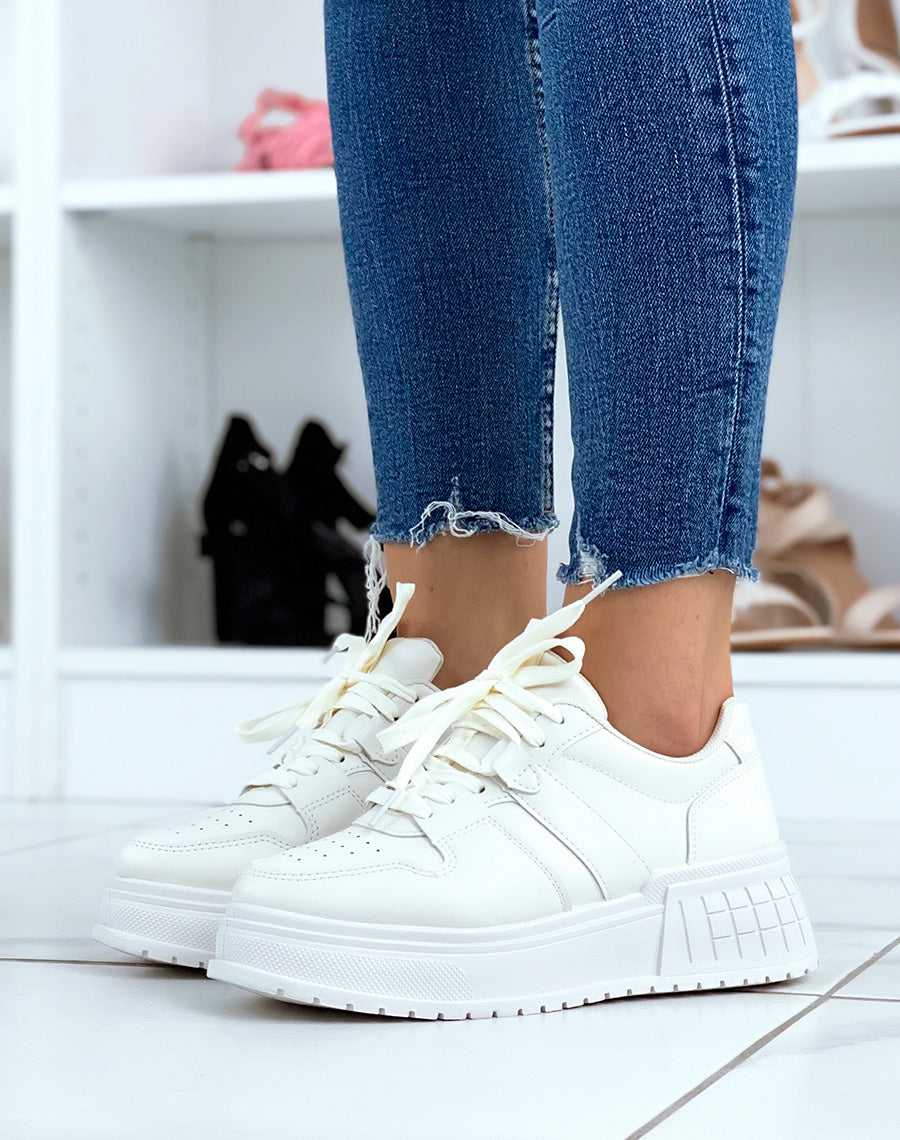 Baskets beige clair à semelle épaisse