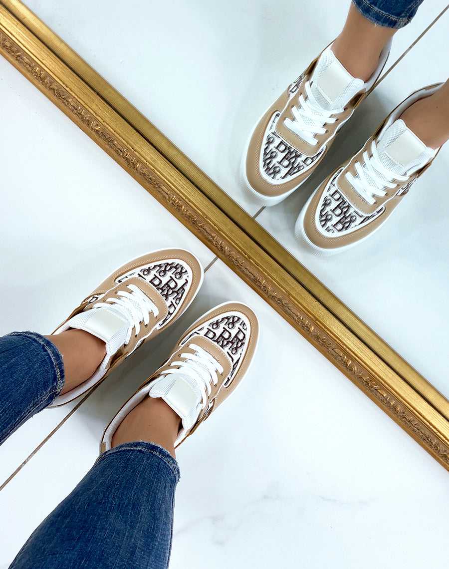 Baskets beige foncé à imprimés marrons
