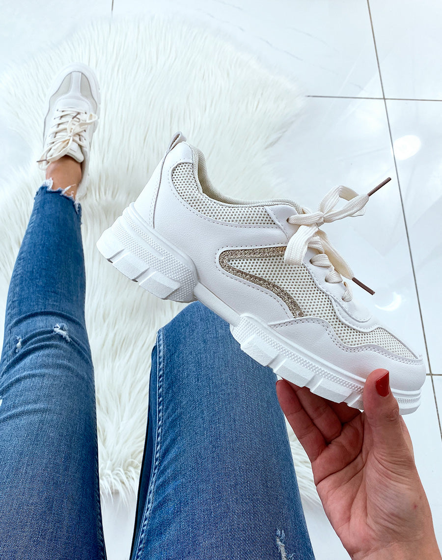 Baskets beiges bi-matières à empiècements dorés