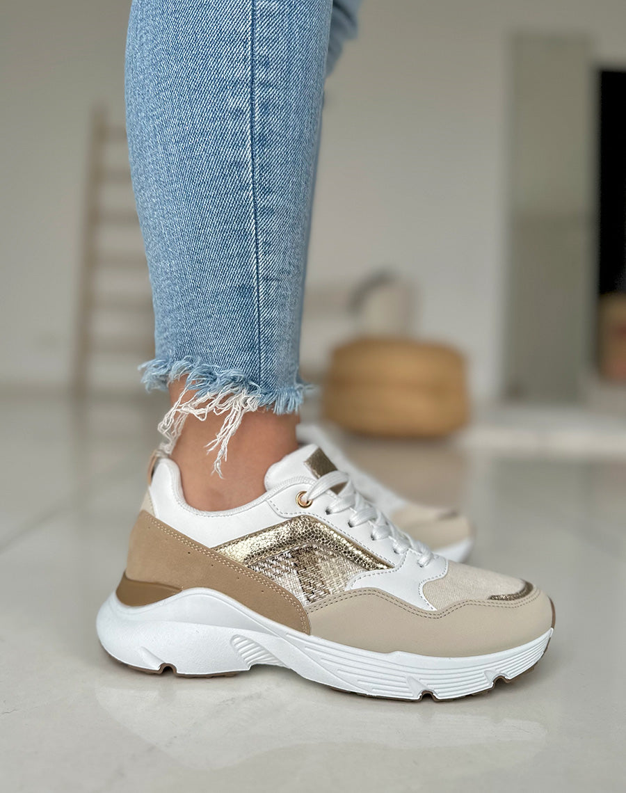 Baskets beiges à détails bicolores et motif tartan beige et blanc