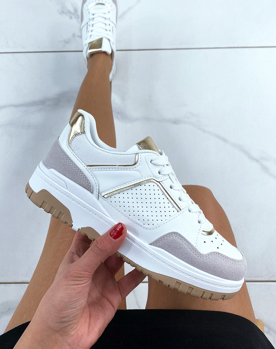 Baskets beiges à empiècements dorés et suédine grise