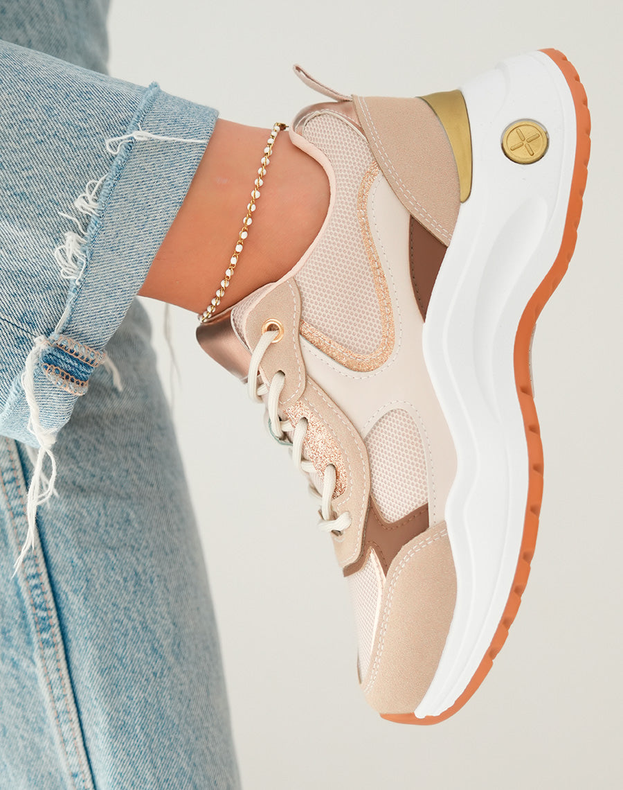 Baskets Beiges en Suédine Femme avec Détails Rose Gold et Marron