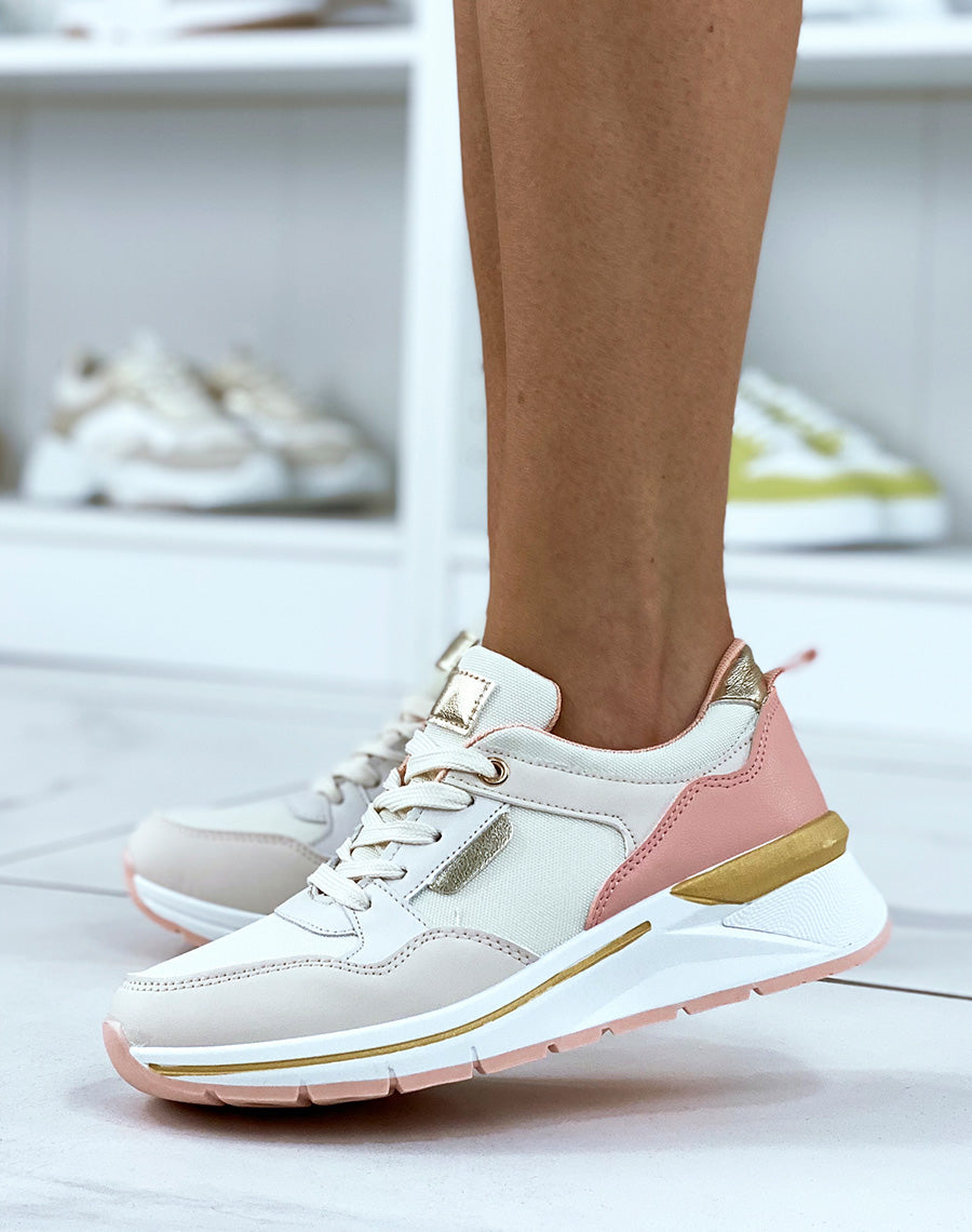 Baskets beiges et roses à multiples empiècements