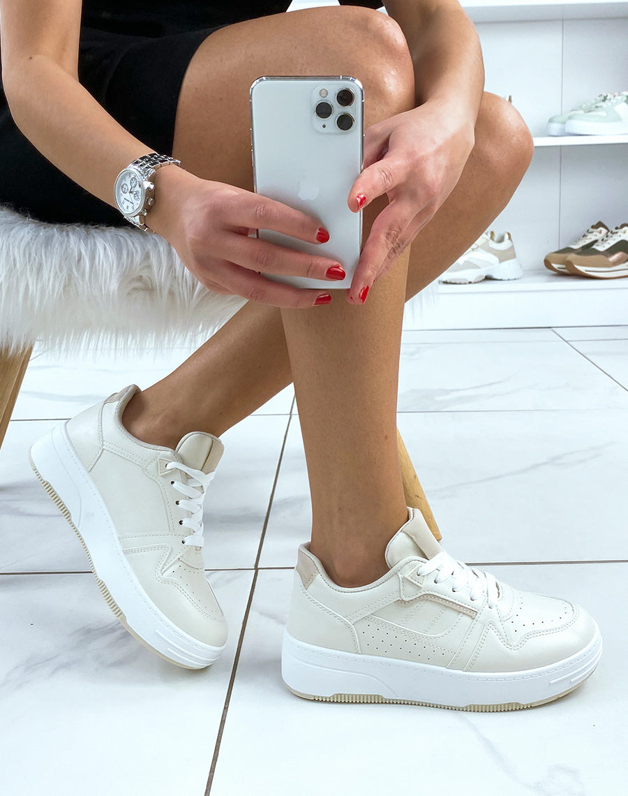 Baskets beiges à plateforme