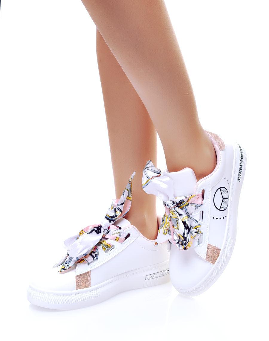 Baskets bicolores blanches et roses