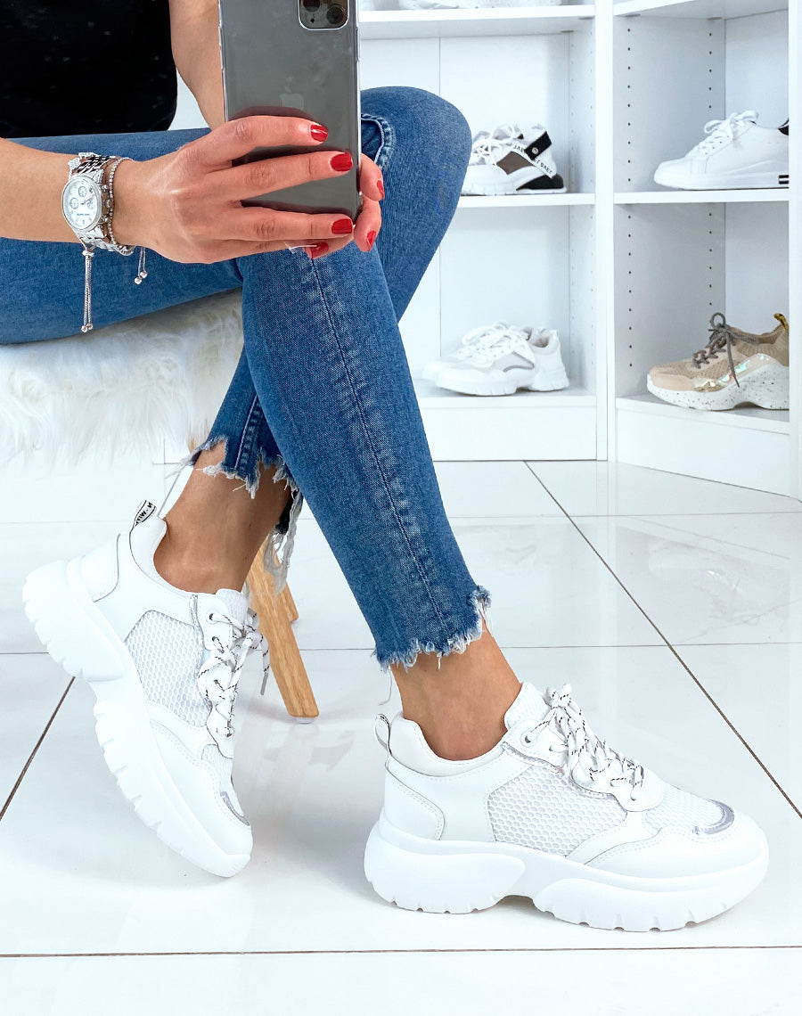 Baskets blanche détail holographique