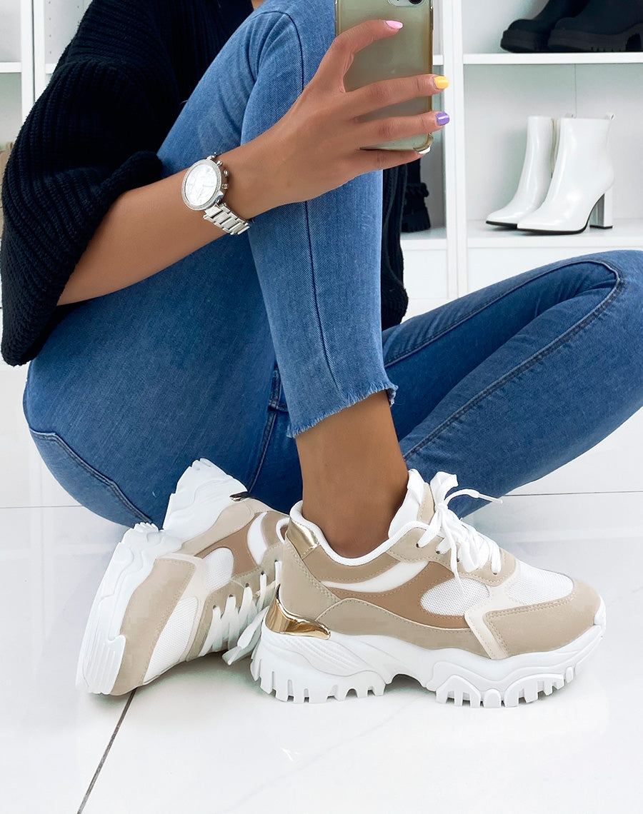 Baskets blanches aux empiècements beiges