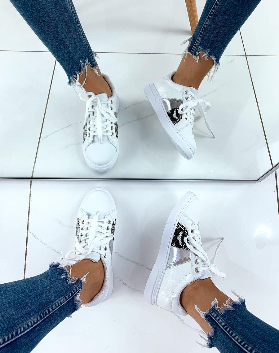 Baskets blanches à empiècements argentés croco blanc et python