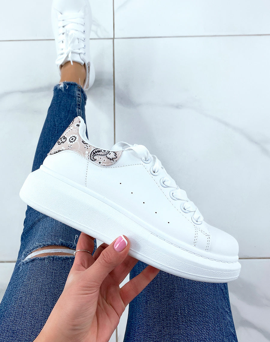 Baskets blanches à empiècements arrière beiges aztèque