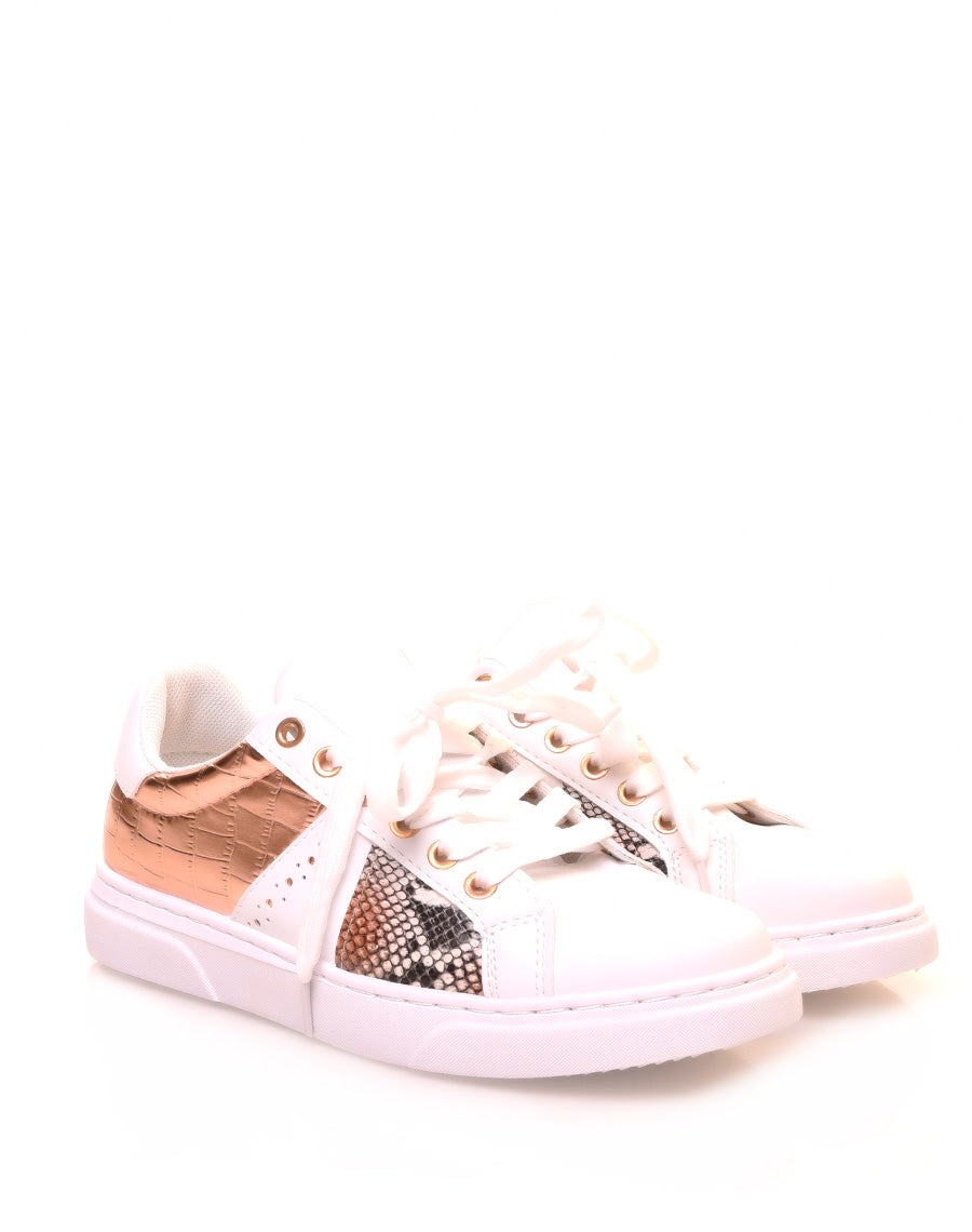 Baskets blanches à empiècements croco roses gold et python