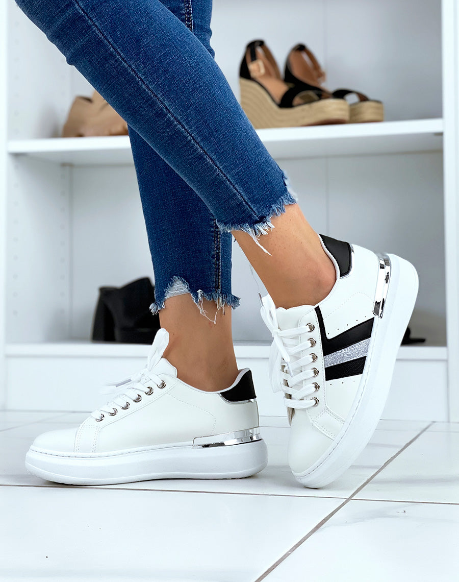 Baskets blanches à empiècements noires et argentées à paillettes