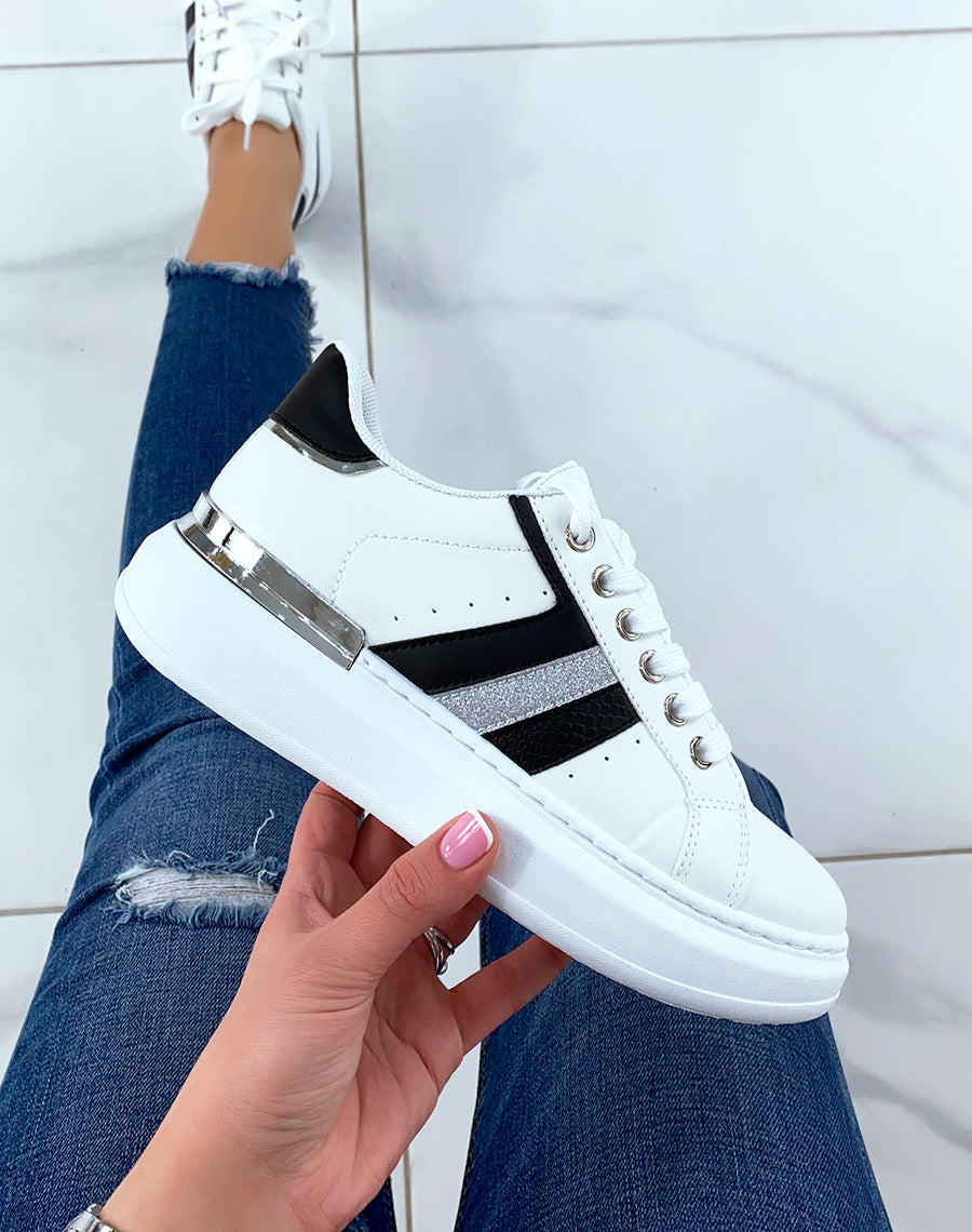 Baskets blanches à empiècements noires et argentées à paillettes