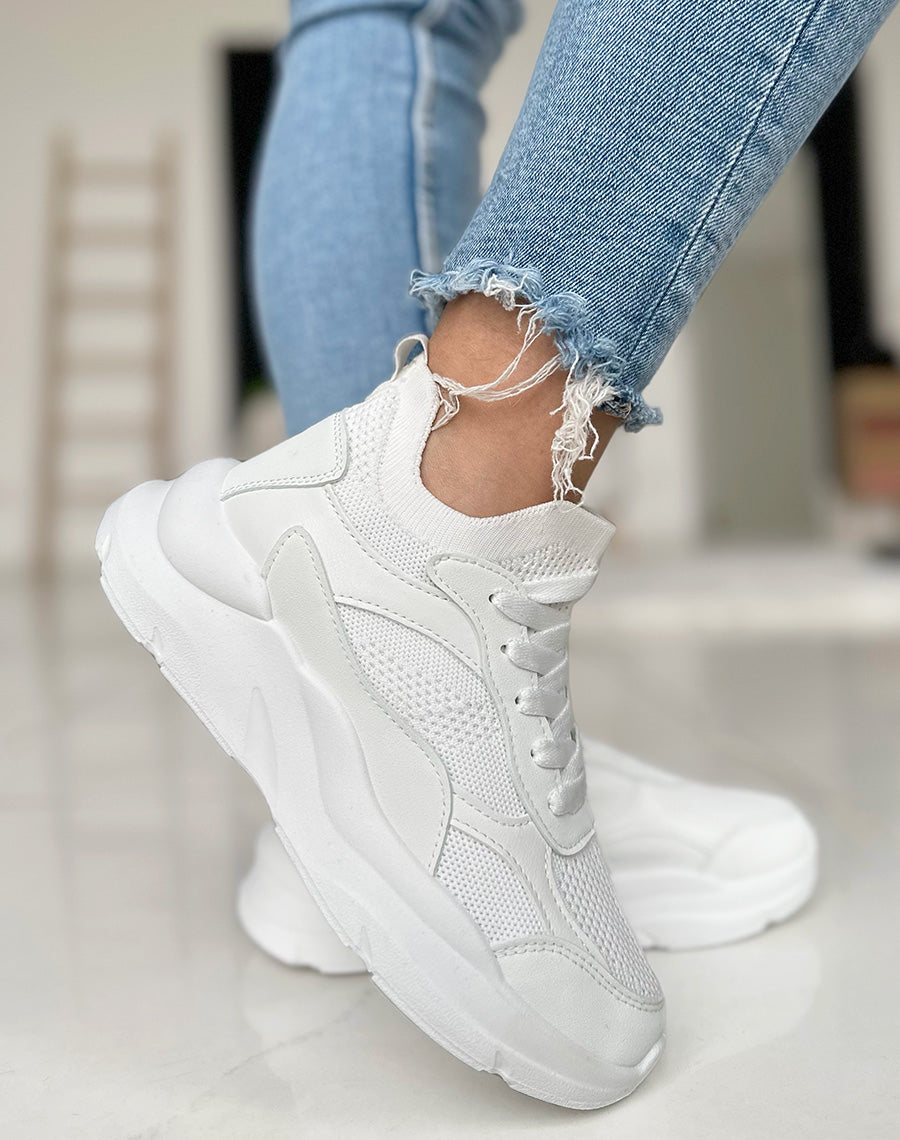 Baskets blanches en tissus à grosse plateforme